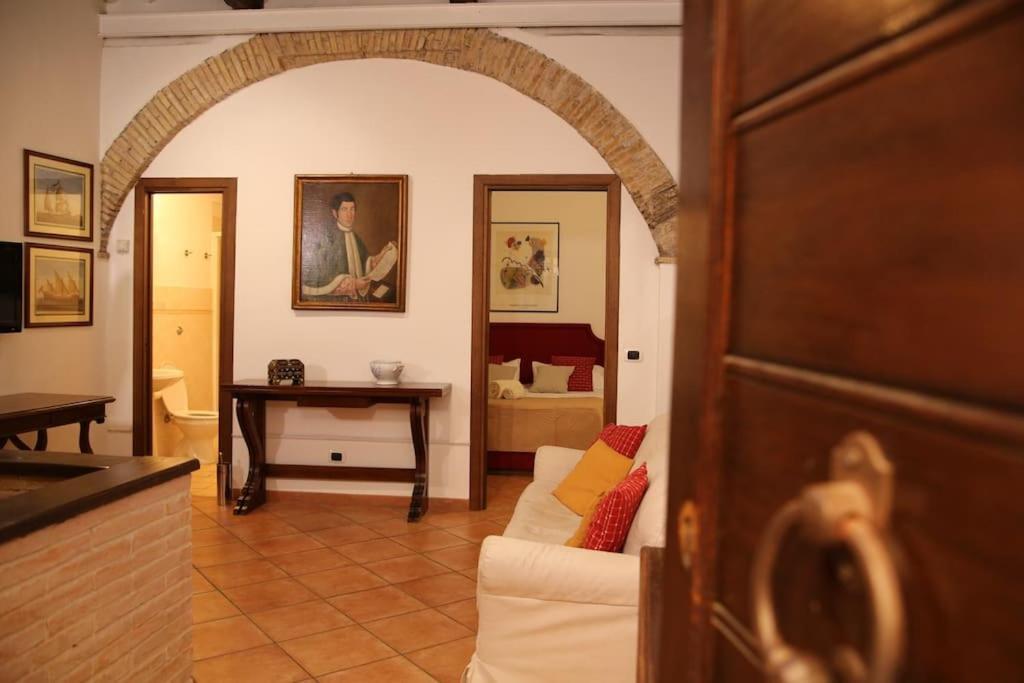 דירות רומא Casa De' Medici In Via Giulia מראה חיצוני תמונה