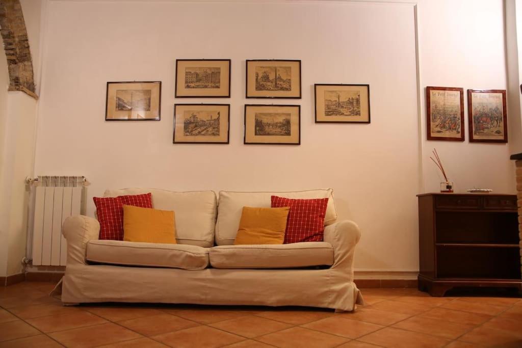 דירות רומא Casa De' Medici In Via Giulia מראה חיצוני תמונה